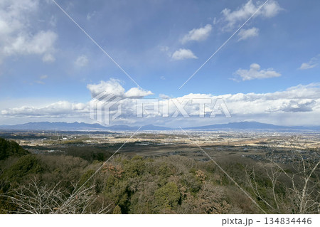埼玉県：金鑚神社奥宮の景色【榛名山・赤城山】児玉郡神川町 134834446