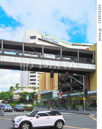 躍動するフィリピン - マニラ・マカティの中心街（アヤラ・センター） 　都市景観（2025年6月） 134838165