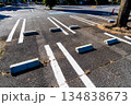 広い駐車場 広い駐車場 134838673
