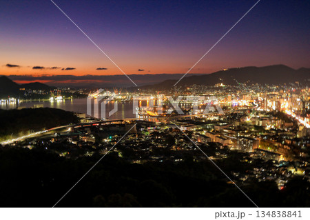 天神山展望台からの佐世保市街地の夜景 天神山展望台からの佐世保市街地の夜景 134838841