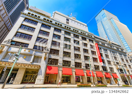 東京　中央区　日本橋三越本店  134842662