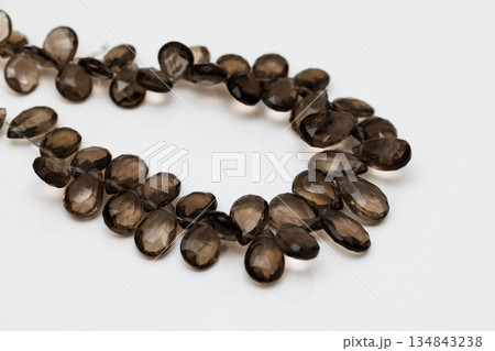 スモーキークォーツ 天然石 ブリオレットカット 連材 茶色 宝石素材 煙水晶 134843238