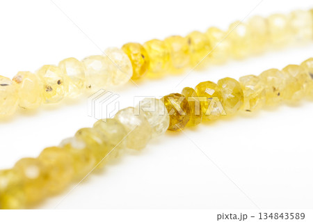 希少 イエロークロムダイオプサイド ボタンカット 連材 黄色 宝石素材 天然石 134843589