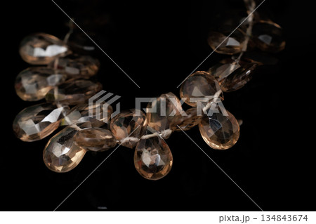 スモーキークォーツ 天然石 ブリオレットカット 連材 茶色 宝石素材 煙水晶 134843674