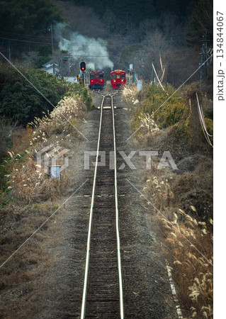 南由布院駅上り降り同時出発する 134844067