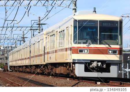 京成松戸線　8800形・復刻色 134849105