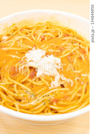 本ズワイ蟹のせた美味しいトマトクリームパスタ 本ズワイ蟹のせた美味しいトマトクリームパスタ 134849950