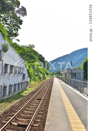 兵庫　JR山陰本線餘部駅構内 134851456