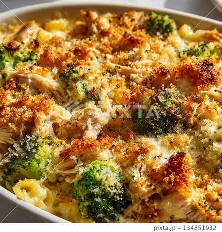 冬の定番メニュー、クリスマスやパーティー向けの豪華なオーブン料理 134851932