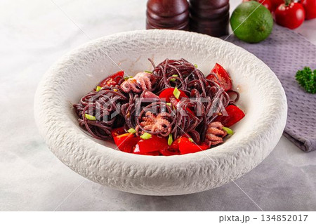 Gourmet black spaghetti with octopus 134852017