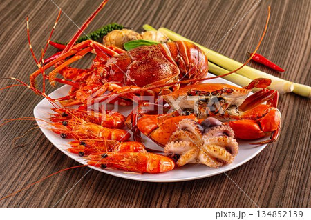 Seafood plate - lobster, crab, prawm octopus 134852139
