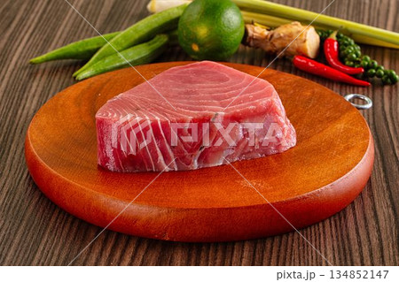Raw fresh red tuna steak fillet 134852147