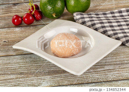Japanese rice dessert mochi cake 134852344
