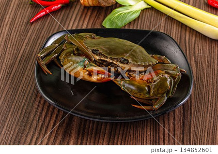 Raw big crab for cooking 134852601