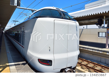 京都　JR山陰本線福知山駅構内に停車中の287系特急電車きのさき 134853667