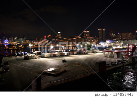 都市風景 夜の神戸港 神戸ベイエリア 都市風景 夜の神戸港 神戸ベイエリア 134855443