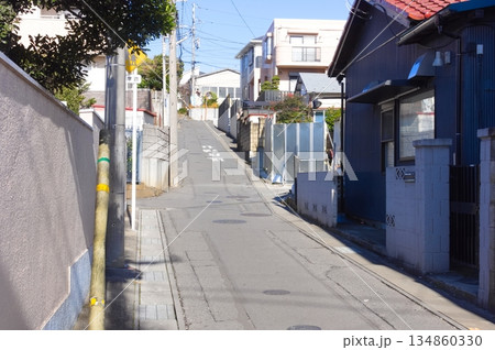 千葉県市川市市川駅周辺の住宅街2025年12月 134860330