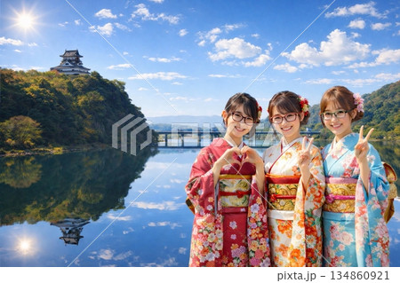 木曽川の川原より犬山城を望む 134860921