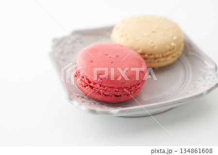 マカロン　洋菓子イメージ 134861608