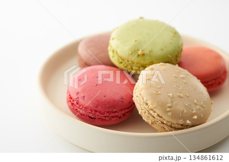 マカロン　洋菓子イメージ 134861612