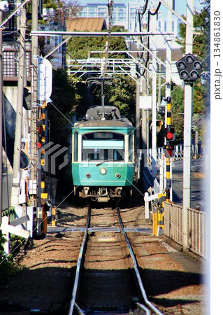 湘南『鵠沼』から『江ノ島』へ…【江ノ電】 134861830