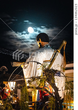 佐原の大祭 秋祭り 月明かりに照らされる山車 134862023