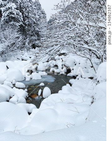 夕森渓谷（冬） 134862387