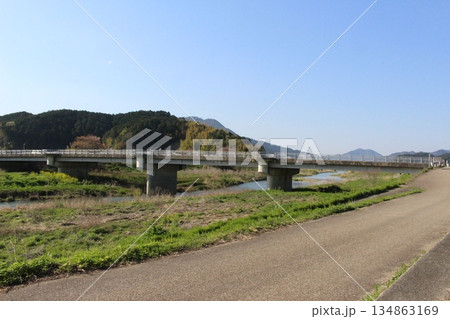 春の丹波市街 桜 氷上 柏原 兵庫県 春の丹波市街 桜 氷上 柏原 兵庫県 134863169