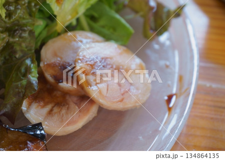 カットした鶏ハム カットした鶏ハム 134864135