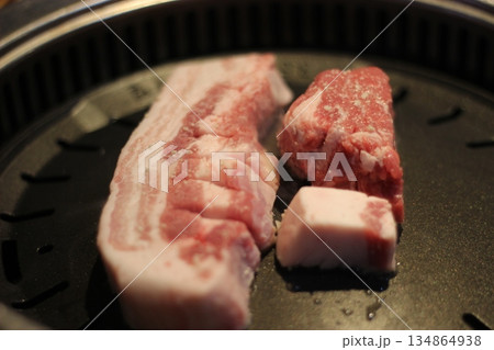 韓国釜山観光BESTスポット、韓国のマチュピチュ甘川文化村、海鮮サムギョプサル 134864938