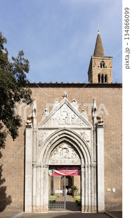 Entrance of garden at the Basilica di San Giovanni Evangelista, Ravenna. Italy 134866099