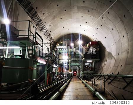 トンネル工事中 134868316