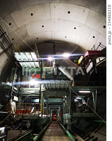 トンネル工事中 134868318