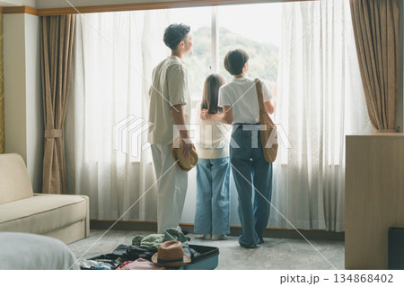 family trip　撮影協力：伊東小涌園 134868402