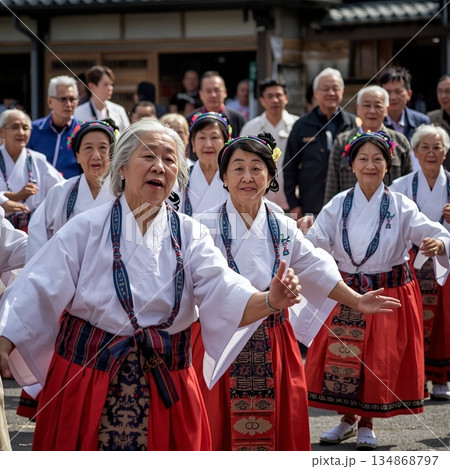 浜松遠州祭り シニア女性民俗舞踊 134868797