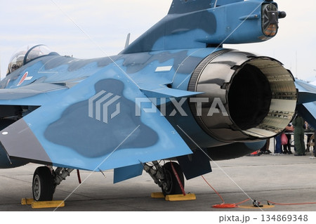 F2戦闘機のエンジンノズル 134869348