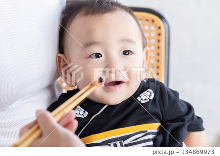 お食い初め 134869973