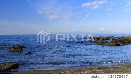 三浦半島の黒崎の鼻と三戸浜と富士山 三浦半島の黒崎の鼻と三戸浜と富士山 134870427