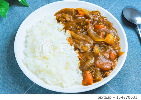 家庭的なカレーライス 家庭的なカレーライス 134870633