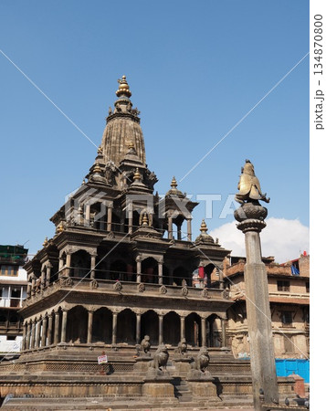 ネパール・パタン・ダルバール広場のクリシュナ寺院 ネパール・パタン・ダルバール広場のクリシュナ寺院 134870800
