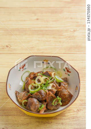 酒の肴 砂肝の炒め物 酒の肴 砂肝の炒め物 134870860
