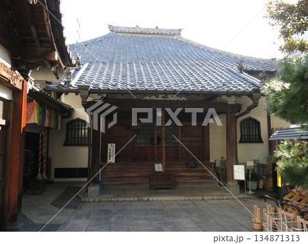 台東区の英信寺（本堂・大黒堂） 134871313