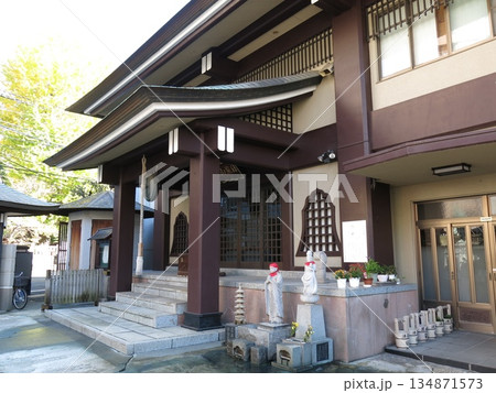 台東区の法昌寺（本堂・たこ地蔵） 134871573