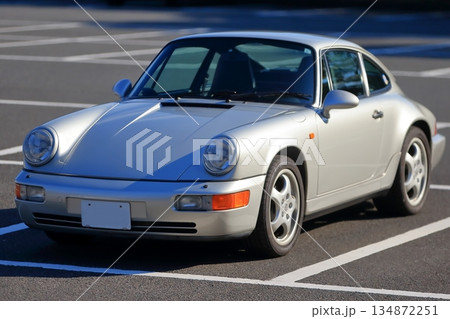 ドイツ製のスポーツカー 134872251