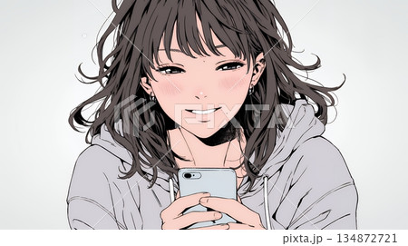 楽しそうにスマホ画面を眺めている若い女性