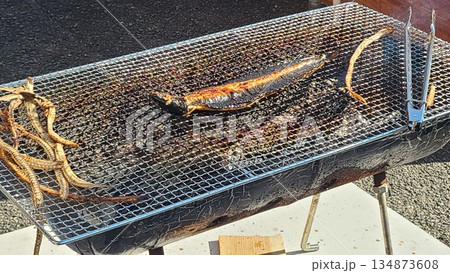天然ウナギのかば焼き実演販売 134873608