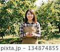 栗ガール　栗畑の女の子 134874855