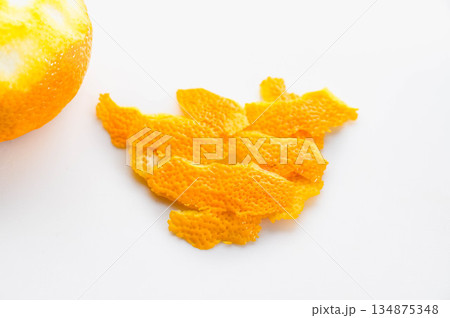 柚子の皮 134875348