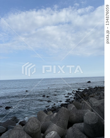 テトラポットのある風景 テトラポットのある風景 134876059