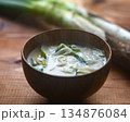 ネギのお味噌汁 134876084